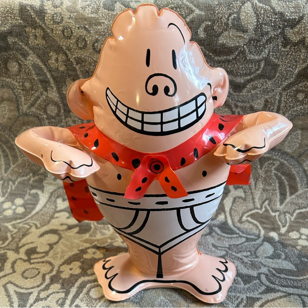 Inflatable Captain Underpants 9” Blow-Up Figure Scholastic 2002